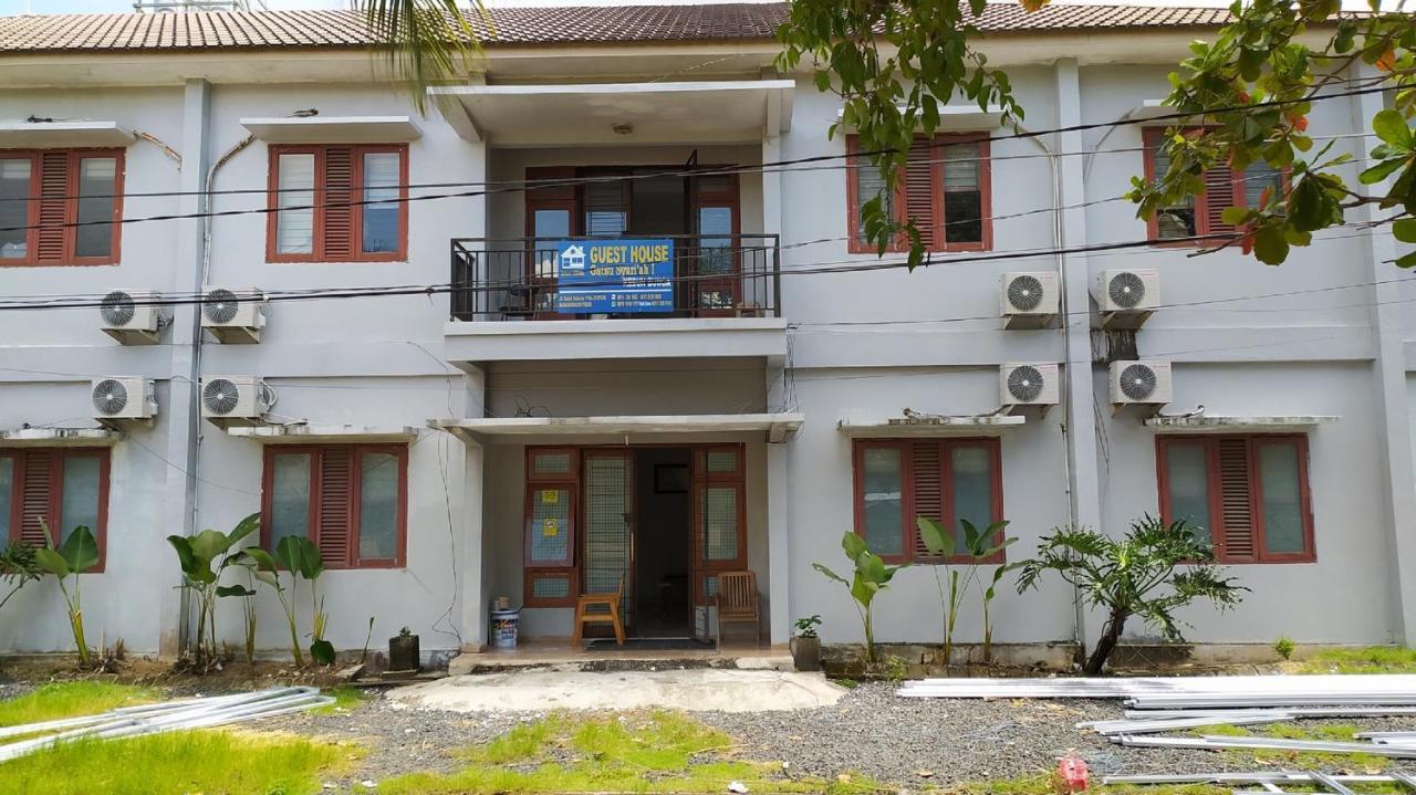 OYO 3760 Gatsu Syariah Kebun Bunga Hotel Banjarmasin  Bagian luar foto